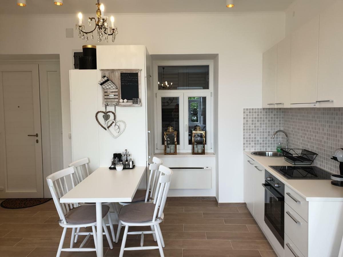Apartment Alex - Sea View Опатия Экстерьер фото